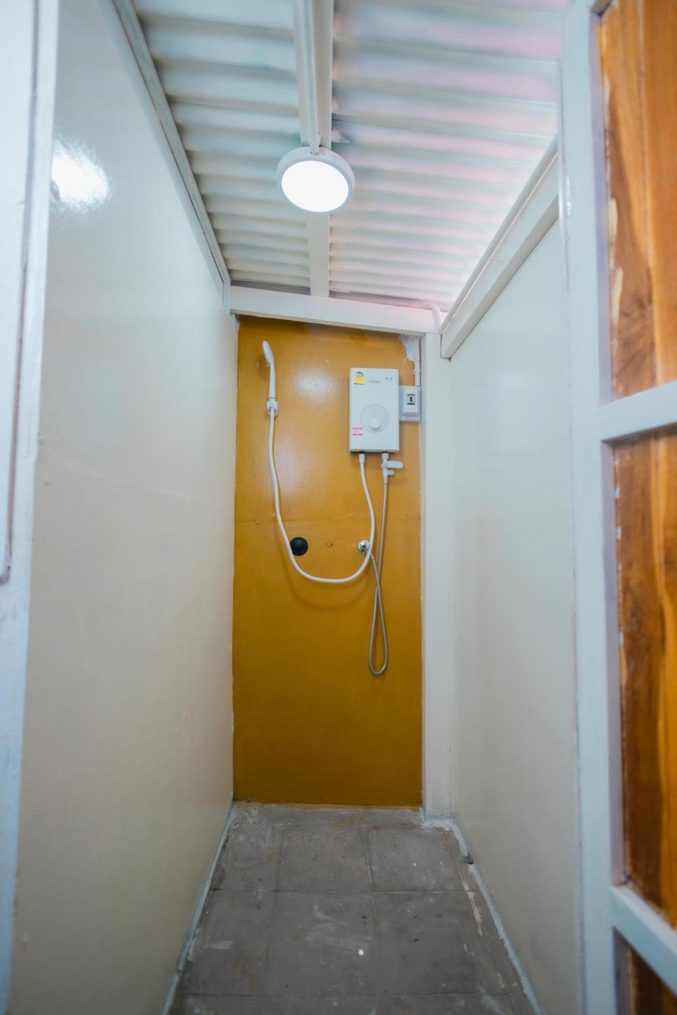 1950 Luangprabang Hostel Экстерьер фото