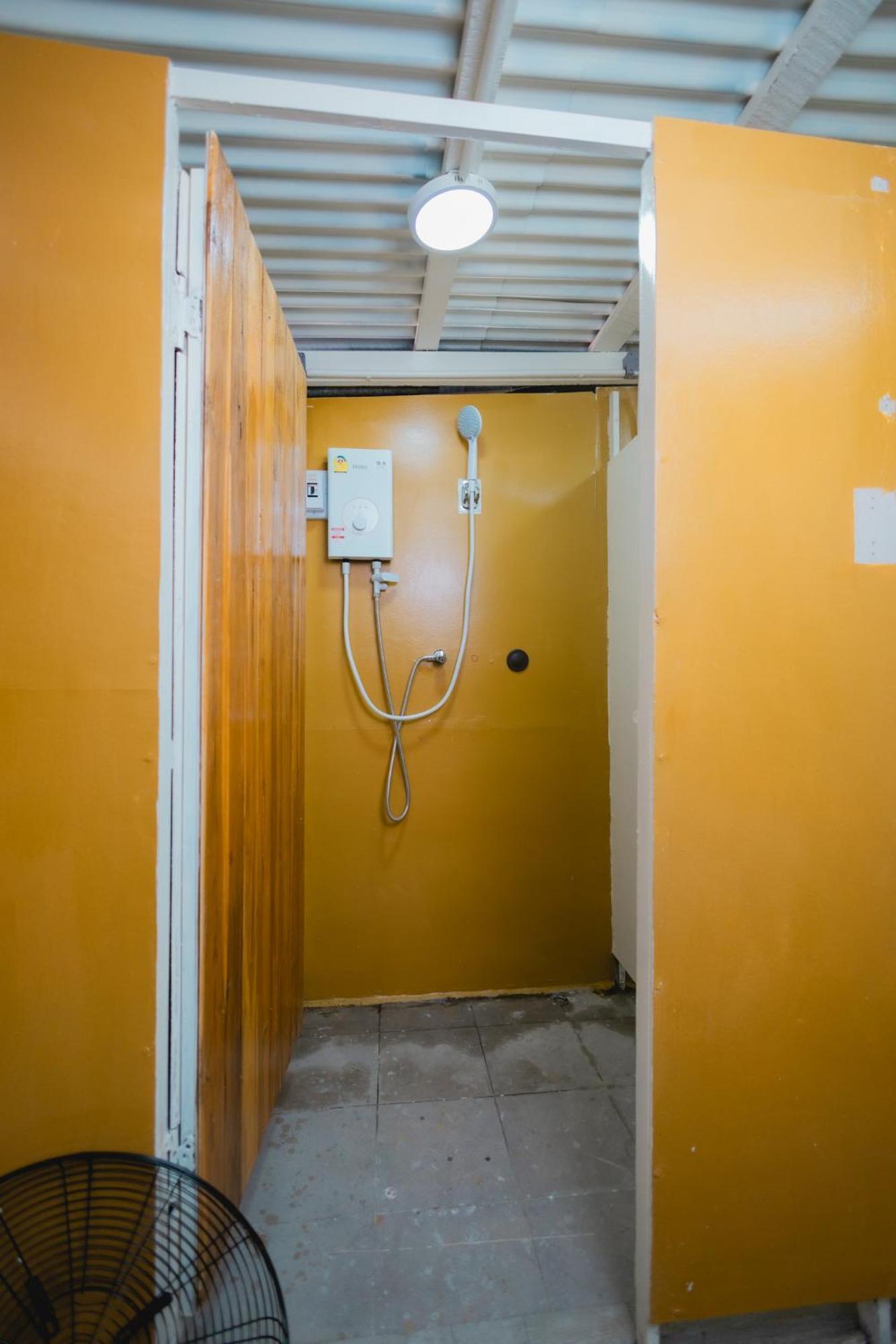 1950 Luangprabang Hostel Экстерьер фото